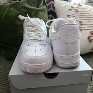 Nike Air Force 1